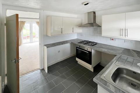 2 bedroom terraced house for sale, Perryfields Close, Redditch, B98 7YP