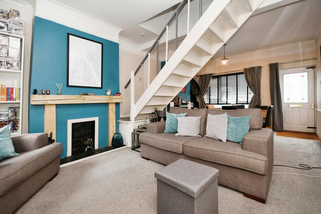 Hunloke Road, Holmewood... 2 bed terraced house for sale £115,000