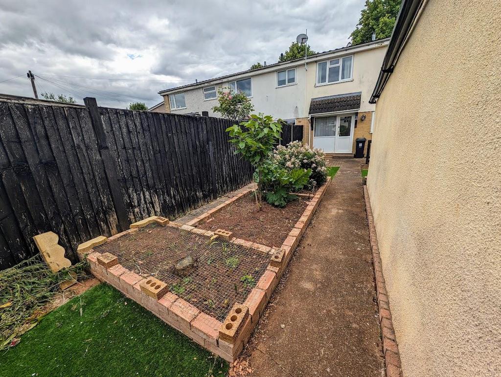 Garden 2.jpg