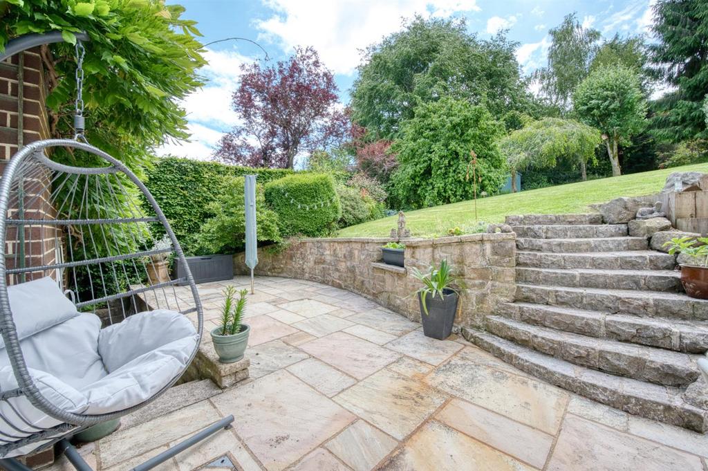 Dining Patio and steps to lawn.jpg