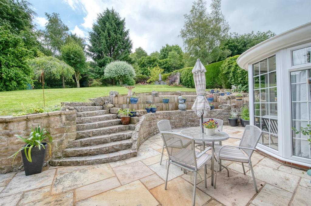 Dining Patio to lawn.jpg