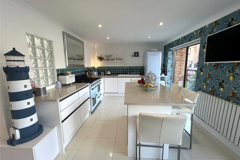 4 bedroom house to rent, The Slipway, Staverton