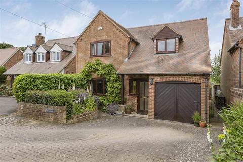 4 bedroom detached house for sale, Britwell Salome