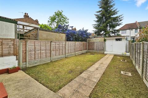 3 bedroom semi-detached house for sale, Cromwell Road, Finchley