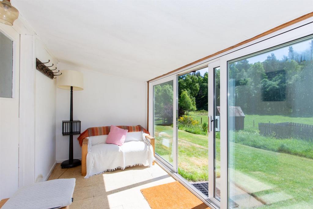 Sunroom / entrance