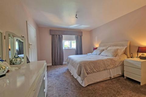 276 Broad Lane, Birmingham, B14 5AA