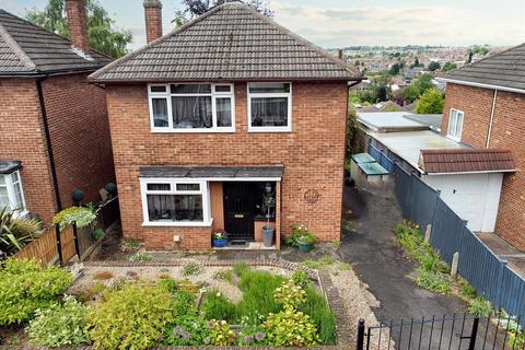 3 bedroom detached house for sale, Laneham Avenue, Arnold, Nottingham