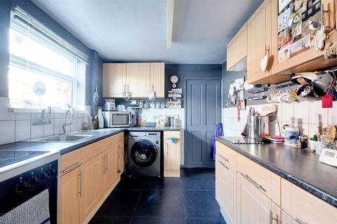 3 bedroom detached house for sale, Laneham Avenue, Arnold, Nottingham