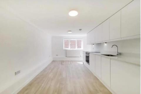 Block of apartments to rent, Finchley Road, London