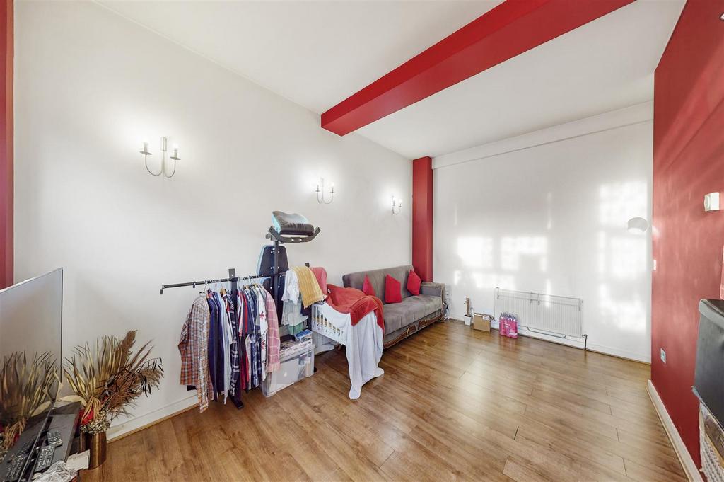 Flat 6, Vineyard Studios - z F1sn PRq U5b6 BCKm3e Wl.jp