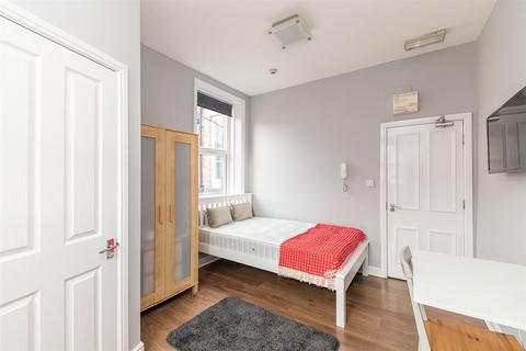 1 bedroom apartment to rent, Chillingham Road, Heaton, Newcastle upon Tyne