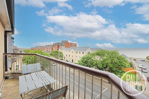 2 bedroom apartment for sale, Kingswear Court, Lowestoft, NR33