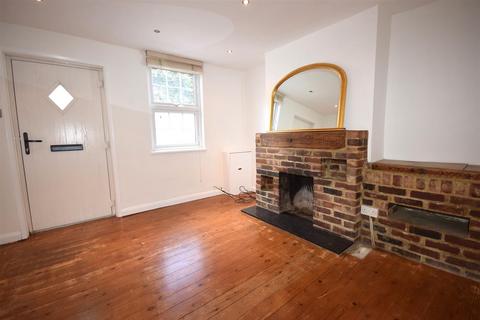 3 bedroom terraced house for sale, East Street, Farnham