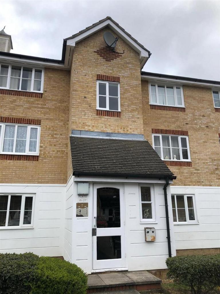 Chipstead Close, Sutton Studio £1,000 pcm (£231 pw)