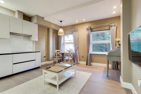 1 bedroom flat to rent, St John's Wood Park, London NW8