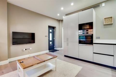 1 bedroom flat to rent, St John's Wood Park, London NW8