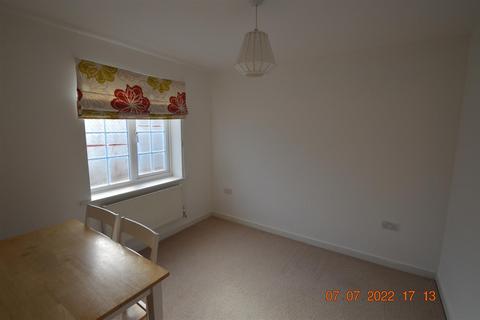 4 bedroom house to rent, Paprika Close, Manchester M11