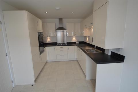 3 bedroom house to rent, Woodward Street, Manchester M4