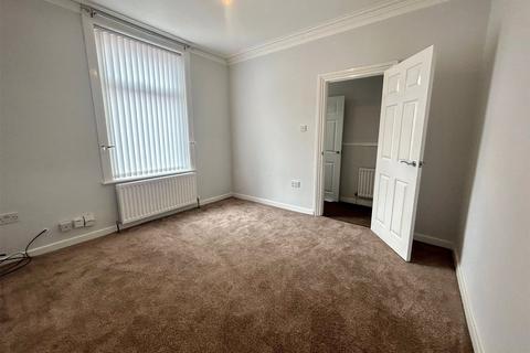 2 bedroom end of terrace house to rent, Shildon Street, Darlington, DL1