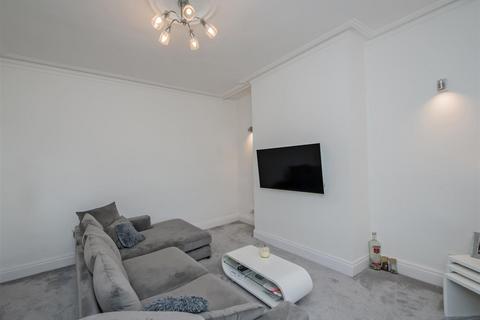 2 bedroom terraced house for sale, Cow Close Road, Leeds