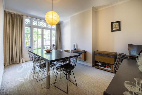 5 Warwick Road, Thornton Heath, CR7 7NH