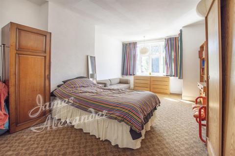 5 Warwick Road, Thornton Heath, CR7 7NH