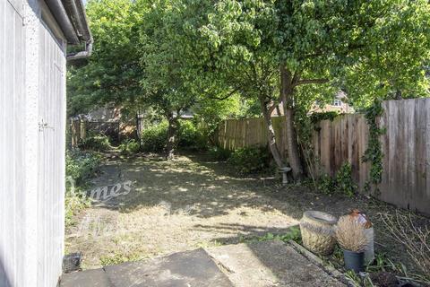 5 Warwick Road, Thornton Heath, CR7 7NH