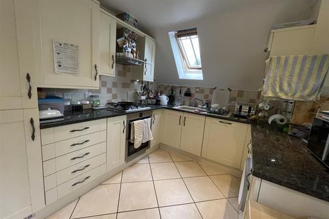 2 bedroom retirement property for sale, Florence Court, Salisbury SP2