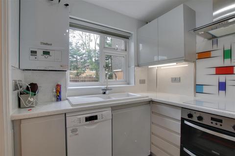 2 bedroom flat for sale, Claire Court, Waltham Cross