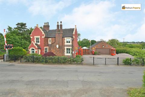 3 bedroom detached house for sale, Caverswall Lane, Stoke-On-Trent ST3