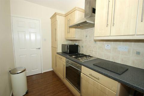 2 bedroom flat to rent, Stainbeck Lane, Chapel Allerton, Leeds