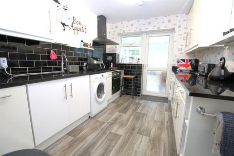 2 bedroom end of terrace house for sale, Malcolm Road, Kingsley, Northampton