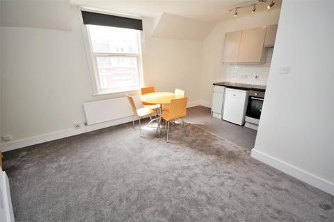 2 bedroom flat to rent, 240a Merton High Street, Wimbledon SW19