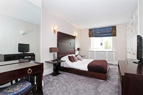 2 bedroom apartment to rent, Chelsea Harbour, London, SW10