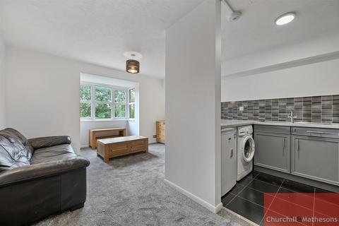 1 bedroom flat for sale, Anderson Close, North Acton, W3 6YJ