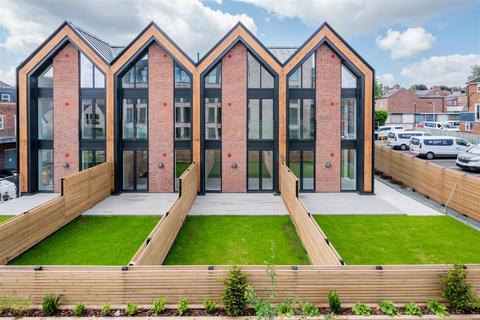 3 bedroom townhouse for sale, The Downs, Altrincham