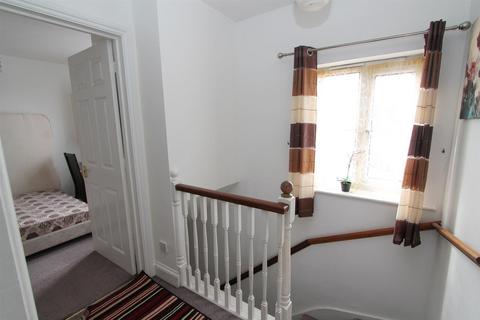 6 Manatee Place, Wallington, SM6 7AL