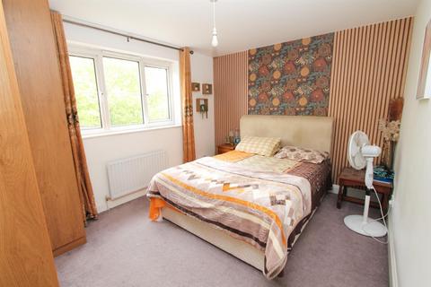 6 Manatee Place, Wallington, SM6 7AL