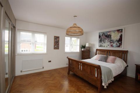 12 Applecross Grove, Wynyard, Billingham, TS22 5FF
