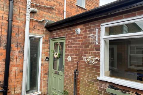 2 bedroom end of terrace house to rent, Cheadle Road, Uttoxeter ST14
