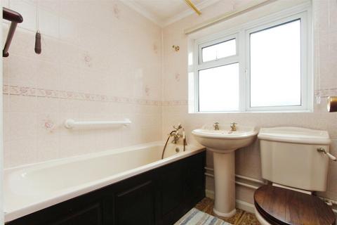 340 Beechings Way, Rainham, Gillingham, ME8 7BG