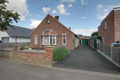 3 bedroom detached bungalow for sale, Hoylake Drive, Skegness PE25