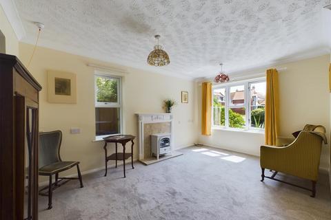 2 bedroom cottage for sale, Ashdown Court, Cromer