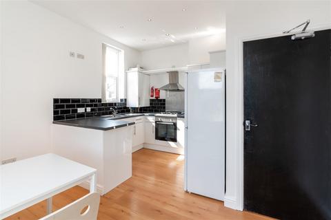 2 bedroom flat to rent, Addycombe Terrace, Heaton NE6
