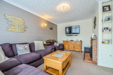 4 bedroom detached house for sale, Little Thorpe, Southend-On-Sea SS1