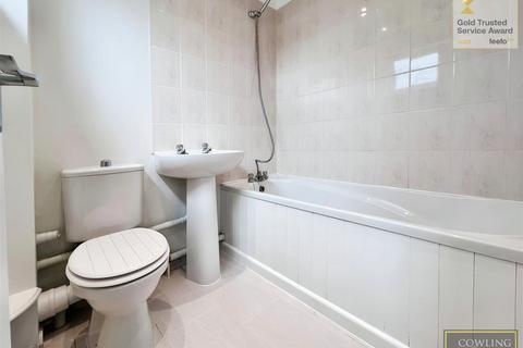 2 Bulphan Close, Wickford, SS12 9HS
