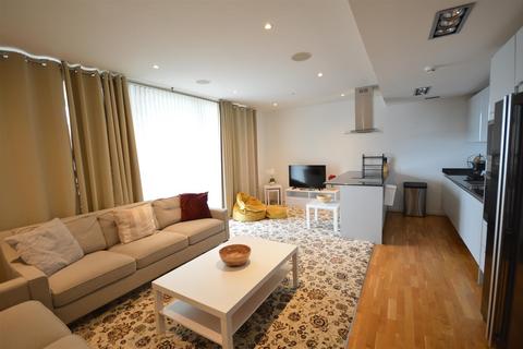 3 bedroom flat to rent, Brayford Street, Lincoln