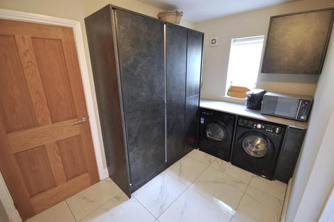 35a Field Road, Thorne, Doncaster, DN8 4AG