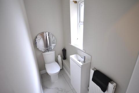 35a Field Road, Thorne, Doncaster, DN8 4AG