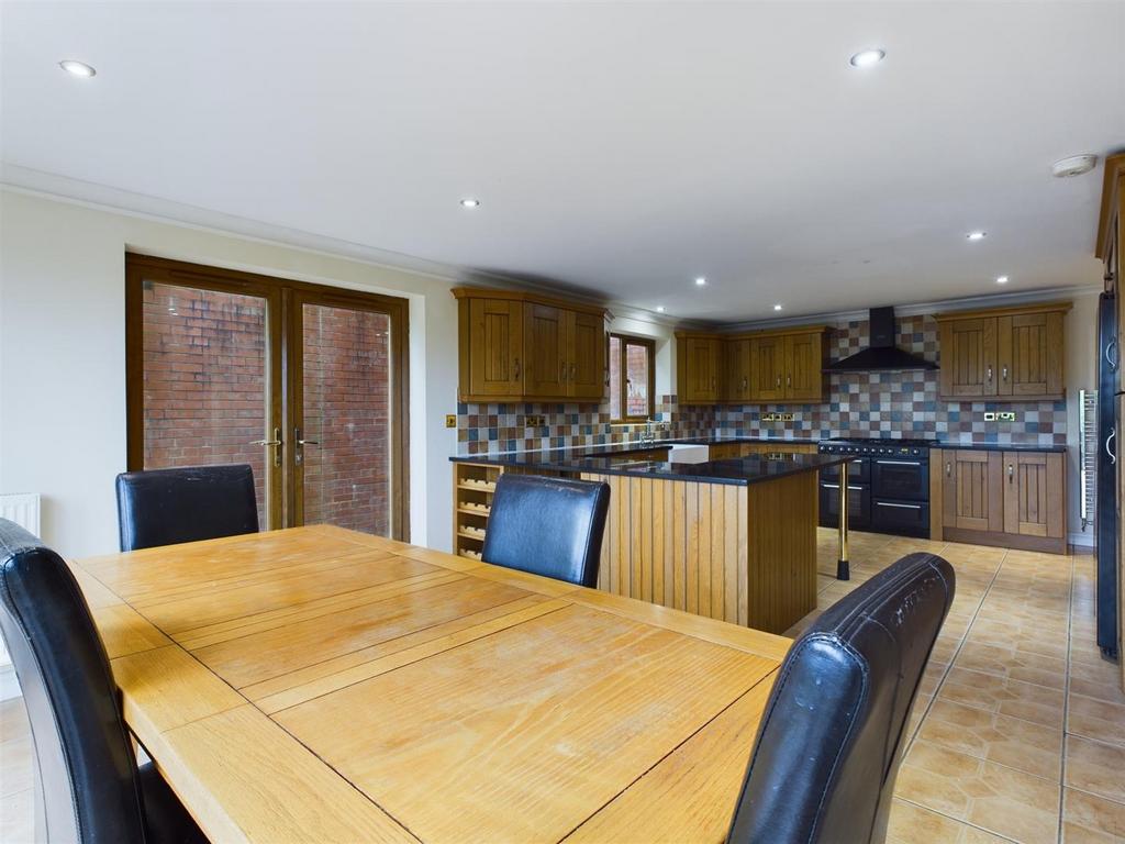 Dining Kitchen